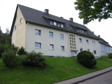 ZWEI-ZIMMER-DACHGESCHOSSWOHNUNG IN GEVELNDORF, 58507 Lüdenscheid, Etagenwohnung