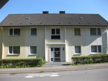 DREI-ZIMMER-WOHNUNG MIT IN BRÜGGE – 55 QM, 58515 Lüdenscheid, Etagenwohnung