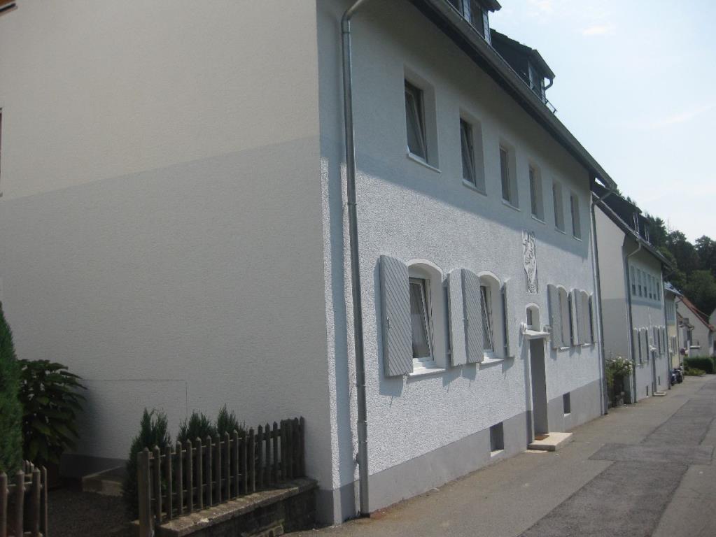 VIER-ZIMMER-WOHNUNG IM DACHGESCHOSS IN LÜDENSCHEID-RATHMECKE - Foto 2