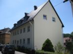 Hausansicht - KLEINE DREI-ZIMMER-WOHNUNG MIT BALKON IN BRÜGGE