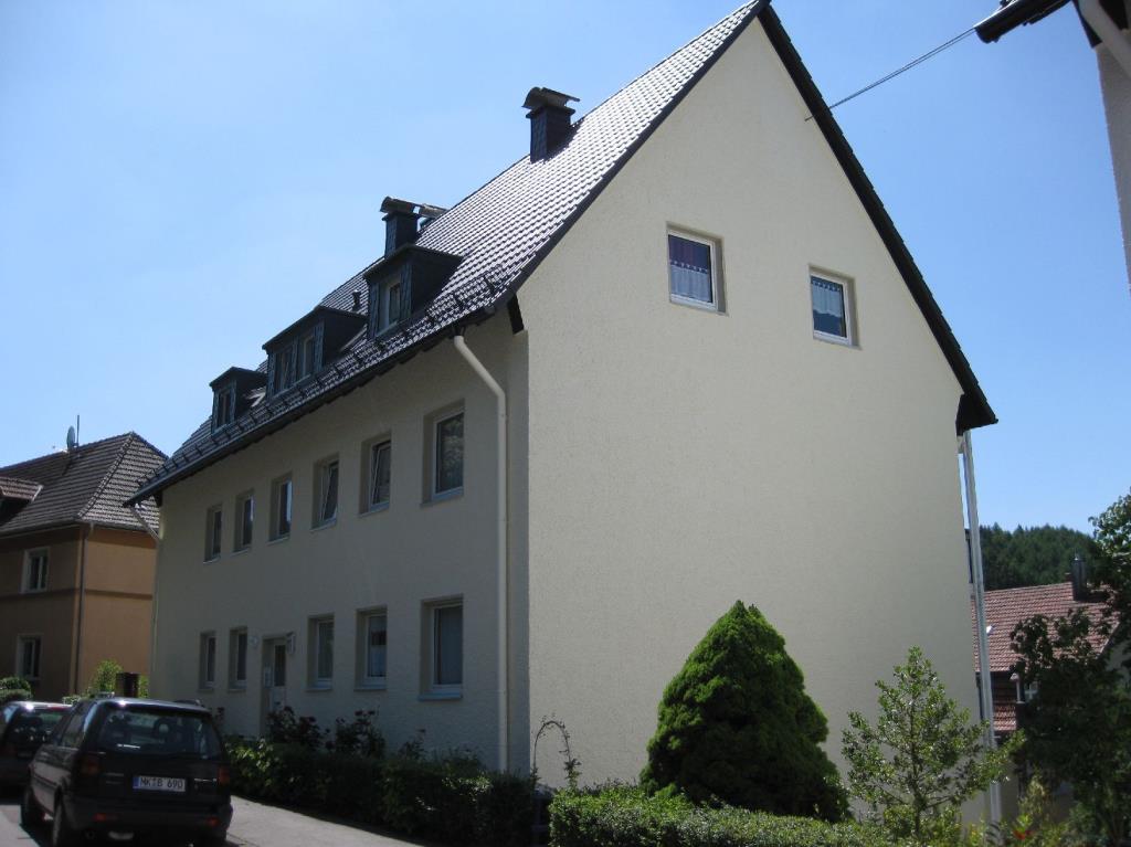 KLEINE DREI-ZIMMER-WOHNUNG MIT BALKON IN BRÜGGE - Photo 2