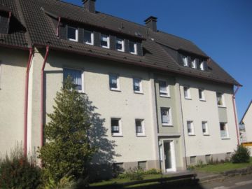 GEMÜTLICHE DACHGESCHOSS-WOHNUNG AN DER KALVE, 58511 Lüdenscheid, Etagenwohnung