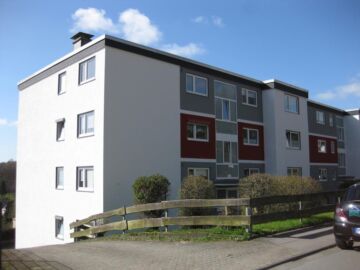 GROßE DREI-ZIMMER-WOHNUNG MIT BALKON LÜDENSCHEID-DICKENBERG, 58513 Lüdenscheid, Etagenwohnung