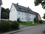 Hausansicht - DREI-ZIMMER-DACHGESCHOSSWOHNUNG IN LÜDENSCHEID
