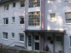 Hausansicht - DREI-ZIMMER-WOHNUNG MIT BALKON ZWISCHEN LÜDENSCHEID UND ALTENA
