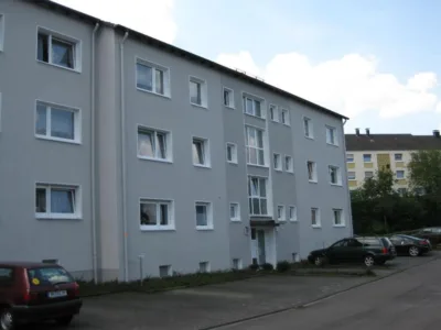 TOLLE VIER-ZIMMER-WQHNUNG 91 QM MIT BALKON IN GEVELNDORF, 58507 Lüdenscheid, Etagenwohnung