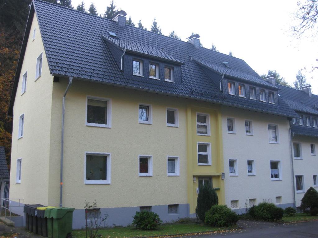 VIER-ZIMMER-DACHGESCHOSS-WOHNUNG IN SCHALKSMÜHLE, KLAGEBACH - Photo 1