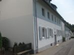 Hausansicht - DREI-ZIMMER-ERDGESCHOSSWOHNUNG IM KRUMMENSCHEIDER WEG